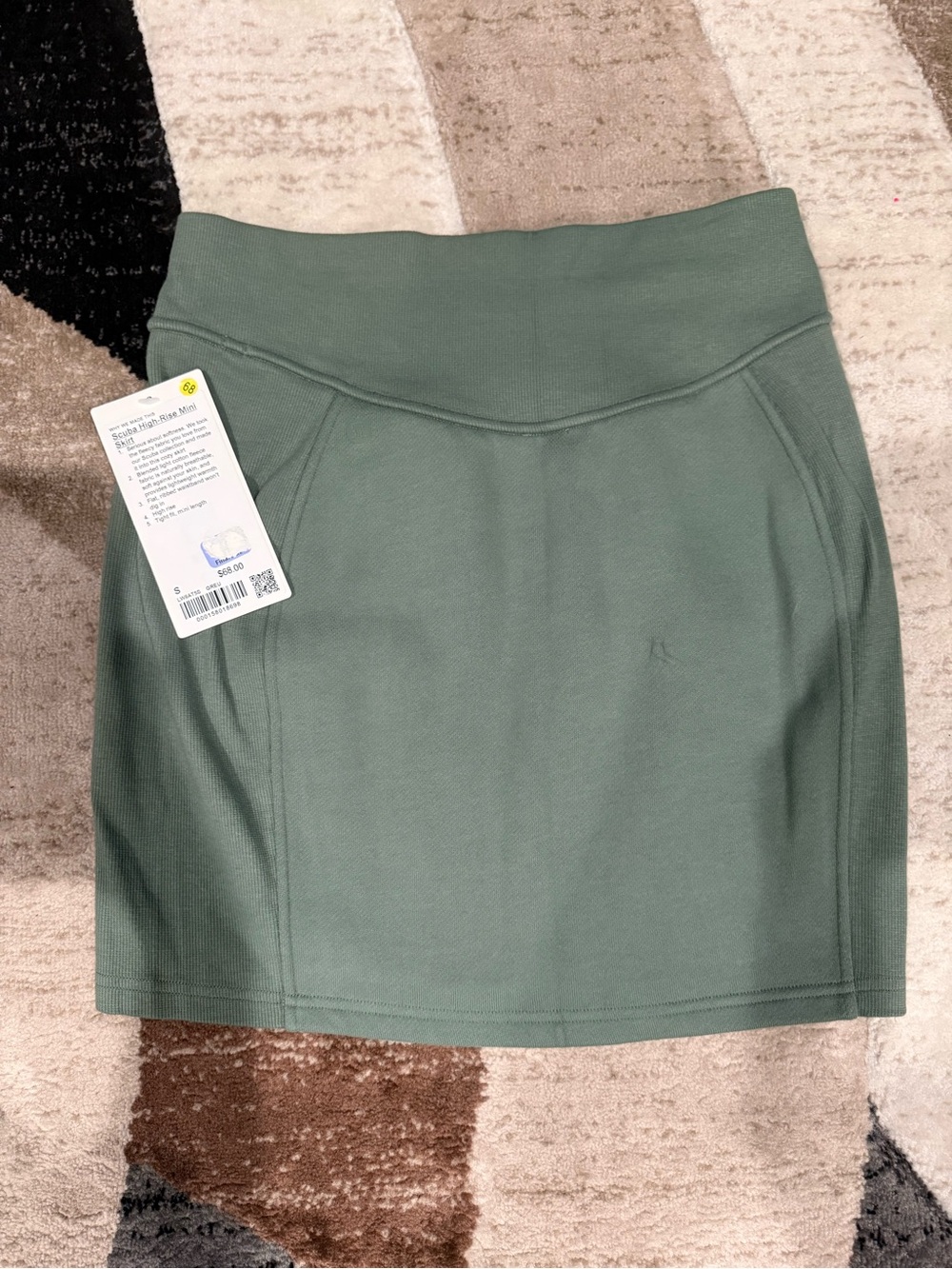 lululemon athletica Scuba High-Rise Mini Skirt - Sage Green